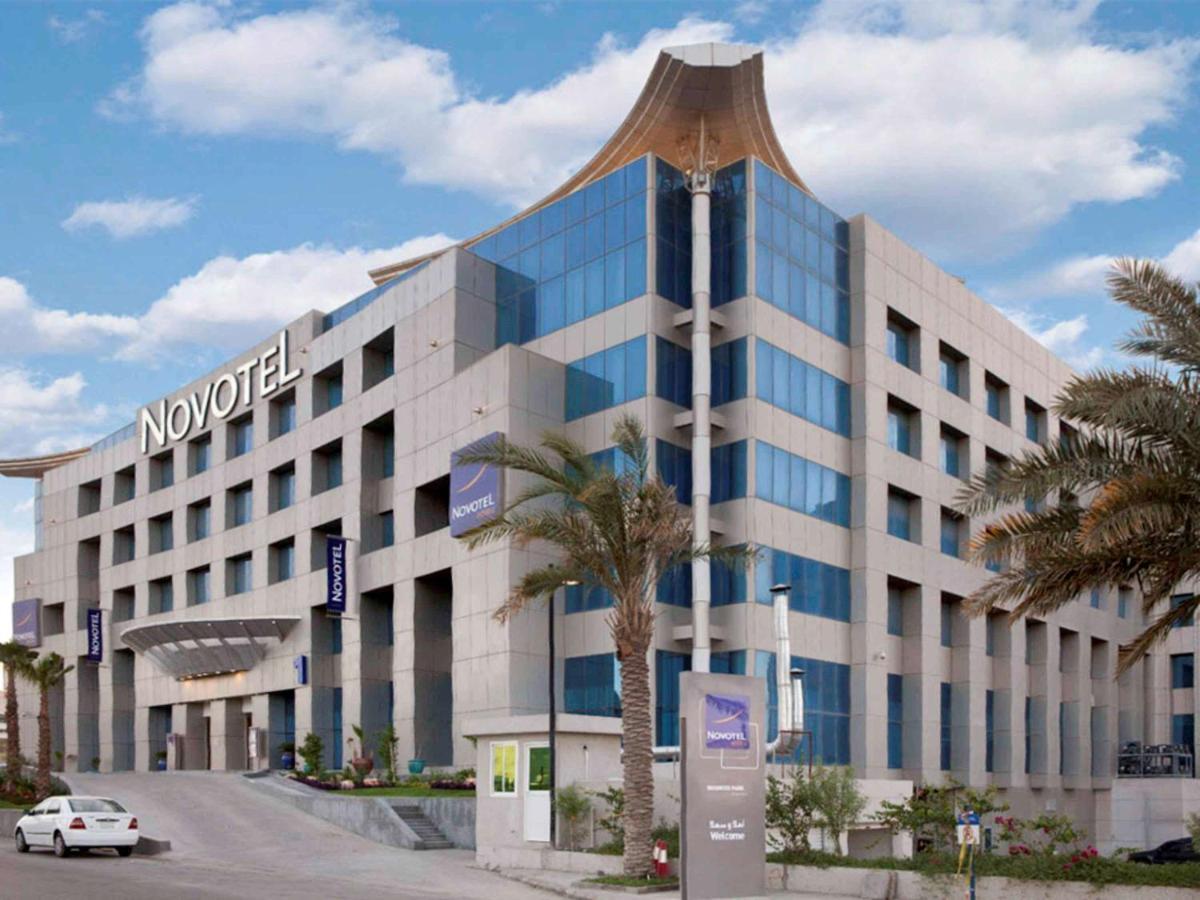 Novotel Dammam Business Park Екстер'єр фото